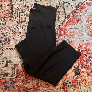 Old Navy High Rise 3/4 length leggings